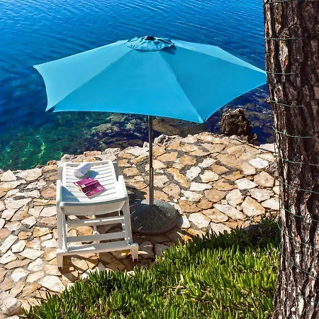 Apartments Velo Lago Lastovo Exterior photo