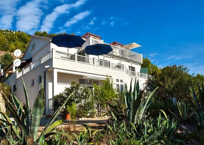 Apartments Velo Lago